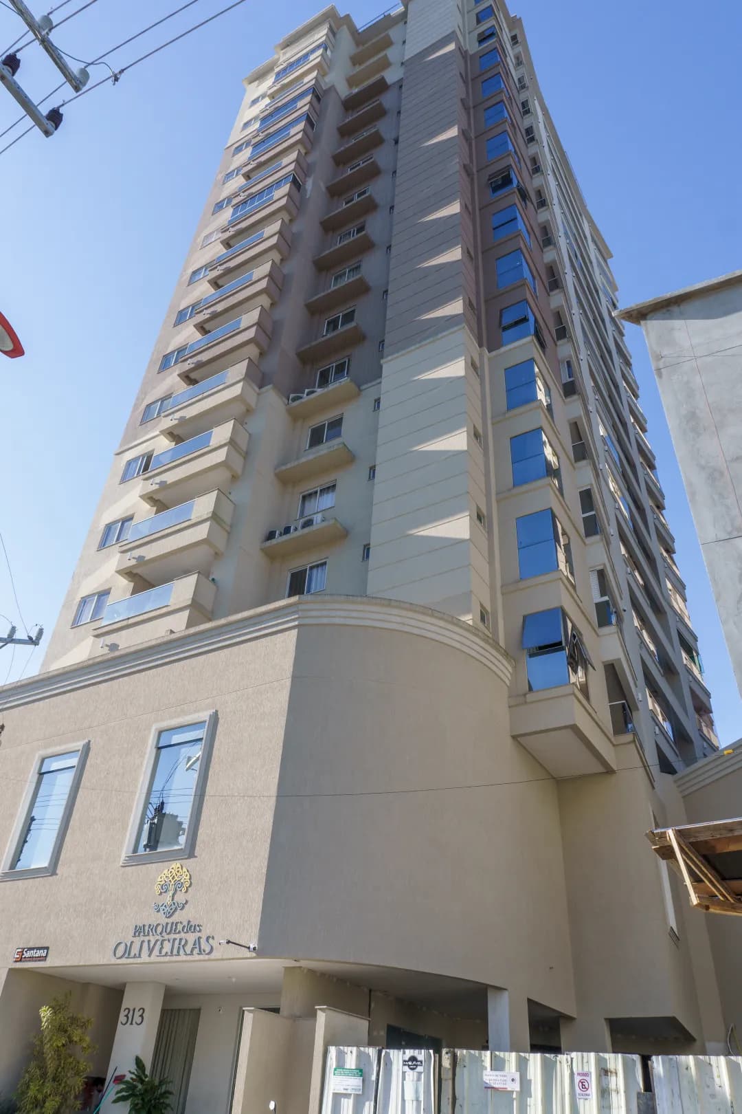 004-HDR (Final) (Grande).png