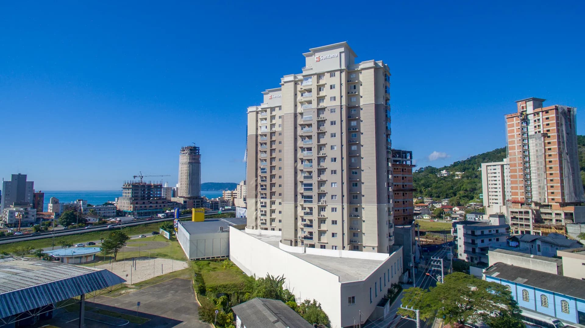 004-HDR (Tratado) (Grande).png